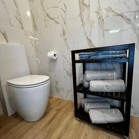 Apartment Attico Arena,200mqnetflix-wifi-air Conditioning *