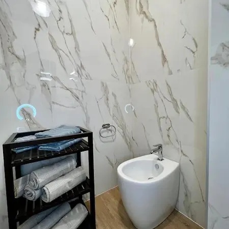 Attico Arena,200mqnetflix-wifi-air Conditioning Apartment